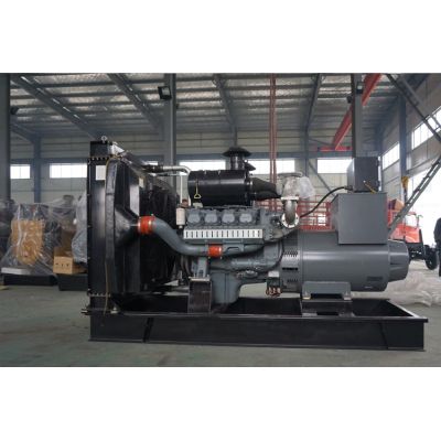 300kw威曼柴油發(fā)電機(jī)組-威曼8缸柴油機(jī)D15A2柴油發(fā)電機(jī)組,缸徑/行程：128/142mm,柴油發(fā)電機(jī)組水冷發(fā)動(dòng)機(jī)功率363KW,柴油發(fā)電機(jī)組配套馬拉松斯坦福發(fā)電機(jī)。廠價(jià)直銷歡迎選購(gòu)：13773399855。