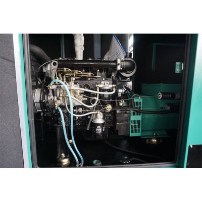 40kw揚動柴油發電機組-揚動4缸柴油機Y4108D柴油發電機組,缸徑/行程：105/118mm,柴油發電機組水冷發動機功率42KW,柴油發電機組配套馬拉松斯坦福發電機。廠價直銷歡迎選購：13773399855。